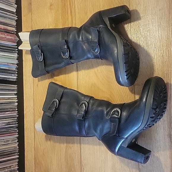 Dr. Martens Bellissa black heeled moto boot size 8 - Picture 1 of 14